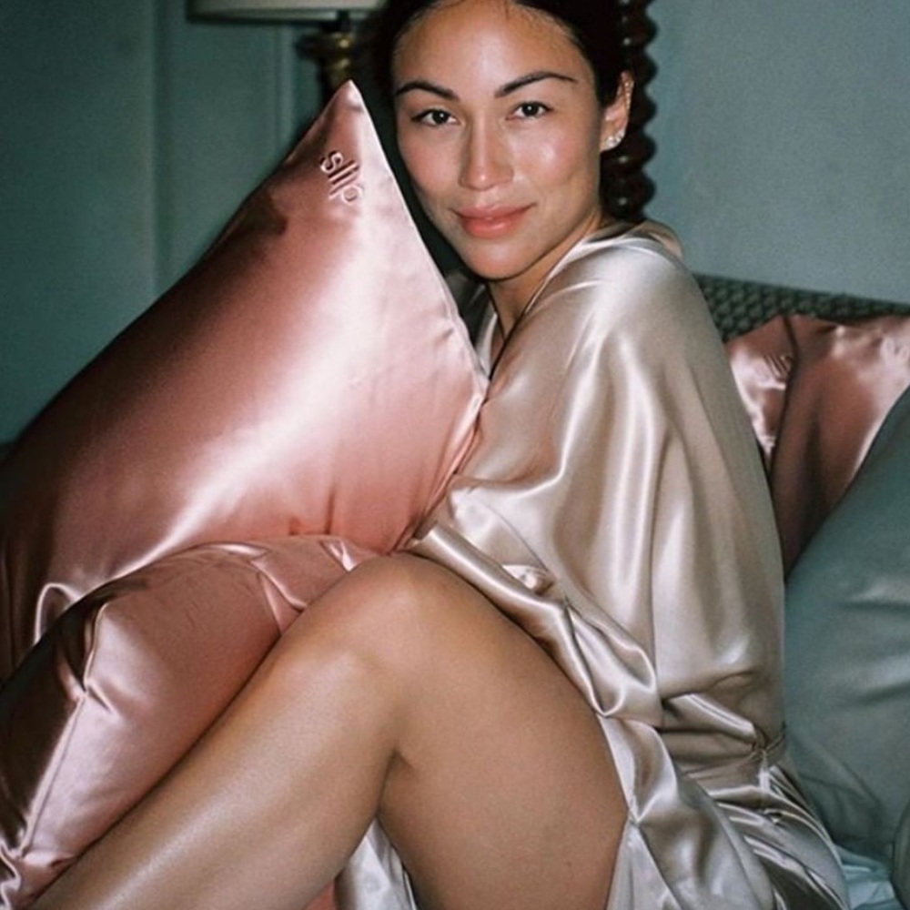 Bye Bye wrinkles- 2 Satin Standard pillowcases